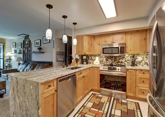 Mp615 Mountain Plaza Center Village 2br 3ba Hot Tub * Copper Mountain