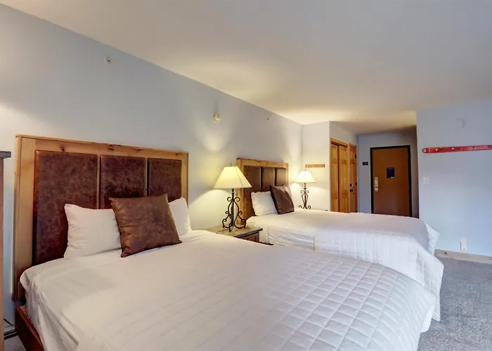 Mp615 Mountain Plaza Center Village 2br 3ba Hot Tub Copper Mountain