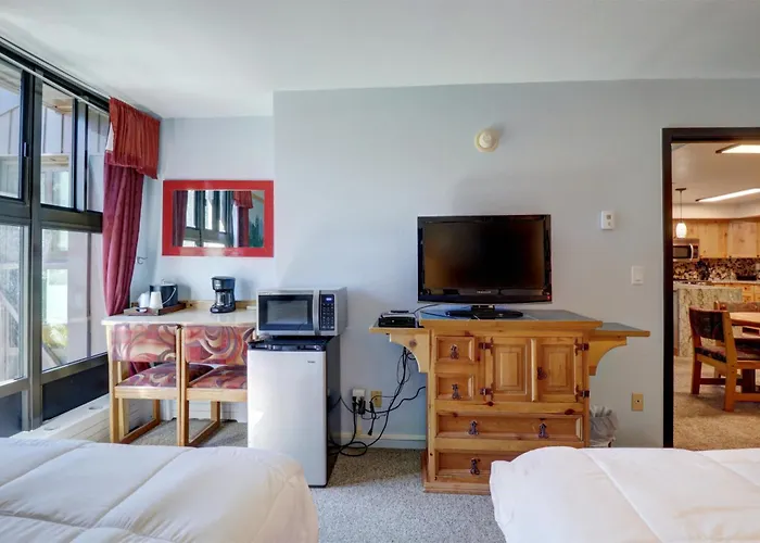 Mp615 Mountain Plaza Center Village 2br 3ba Hot Tub *